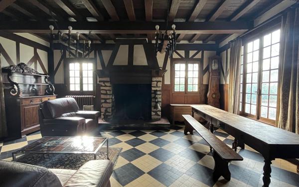 Maison à vendre    6 pièces • 96,82 m2 Le Plessis-Trévise