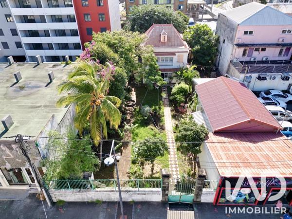 Maison à vendre 8 pièces 459 m² Saint-Denis