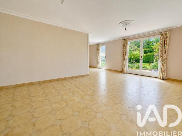 Maison à vendre 6 pièces 116,76 m² Le Coudray-Montceaux