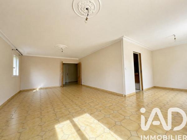 Maison à vendre 6 pièces 116,76 m² Le Coudray-Montceaux