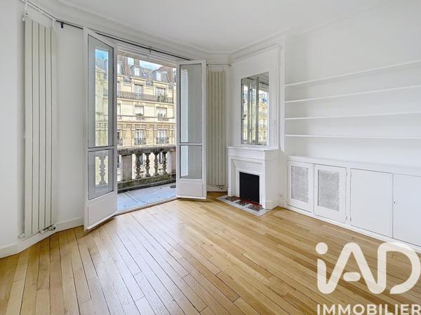 Location appartement 4 pièces 94 m² Paris 7