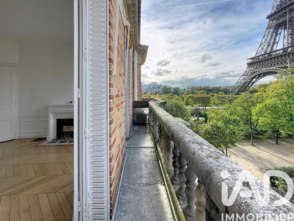 Location appartement 4 pièces 94 m² Paris 7