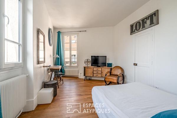 Maison ancienne rénovée au coeur d’Andresy avec cour,