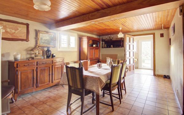 Maison à vendre    4 pièces •  Lorette