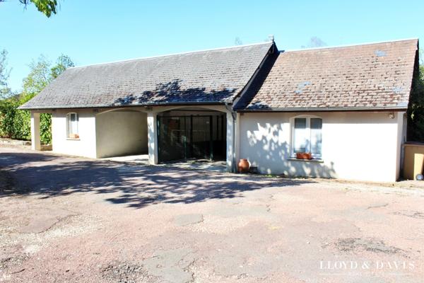 VILLEMANDEUR - ÉLÉGANTE VILLA D'ARCHITECTE