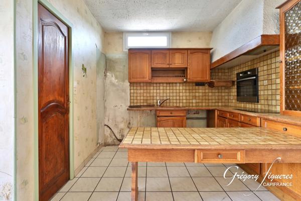 Lorette : deux logements, deux entrées, un seul prix