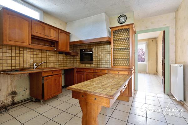 Lorette : deux logements, deux entrées, un seul prix