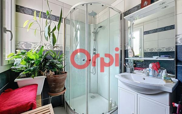 Appartement à vendre    2 pièces • 46,16 m2 Évry