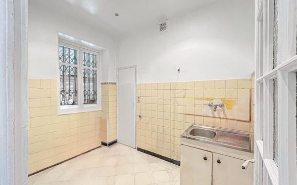 Appartement à vendre    2 pièces • 50 m2 Nice