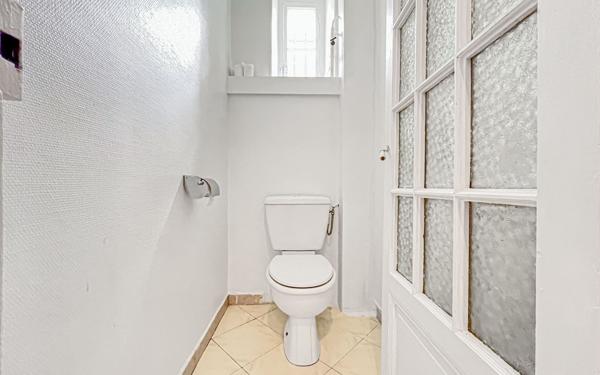 Appartement à vendre    2 pièces • 50 m2 Nice