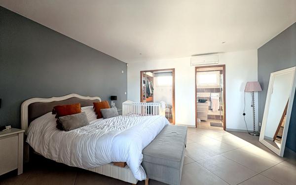 Maison à vendre    6 pièces •  Villemoustaussou