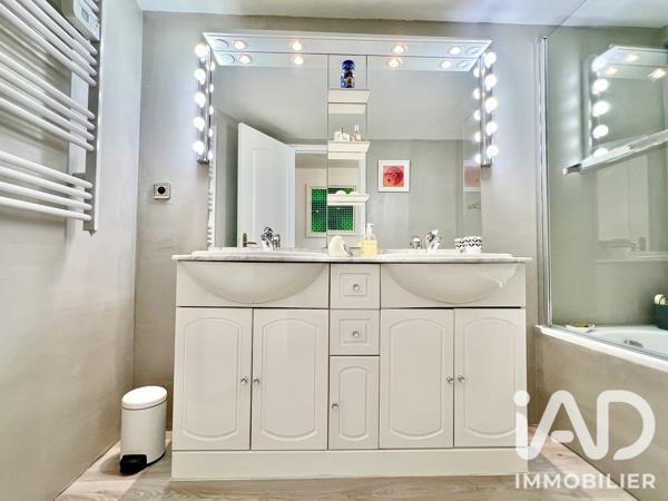 Appartement à vendre 3 pièces 63 m² Fréjus