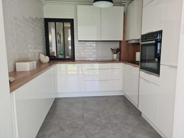 Maison mitoyenne 1 côté La Rochelle 156 m²