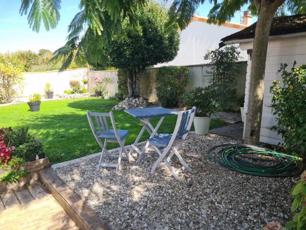 Maison mitoyenne 1 côté La Rochelle 156 m²