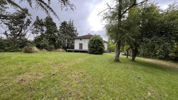 Maison à vendre 229 000 € Puycelsi 3 p 103 m² DPE E