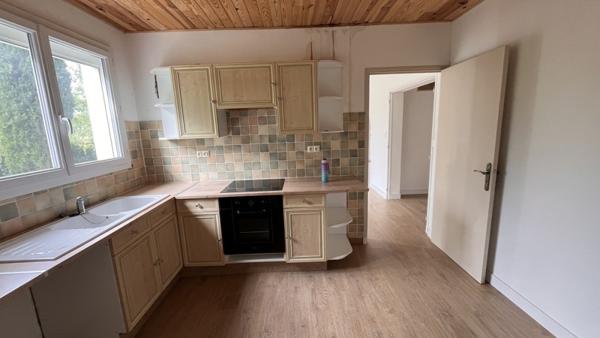 Maison à vendre 229 000 € Puycelsi 3 p 103 m² DPE E