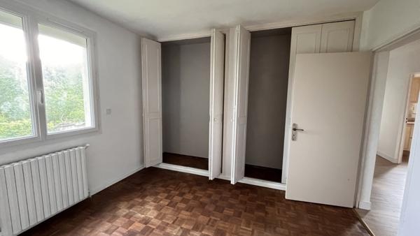 Maison à vendre 229 000 € Puycelsi 3 p 103 m² DPE E
