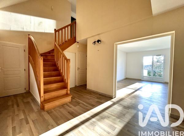 Maison à vendre 7 pièces 176 m² Saint-Cyr-sur-Loire