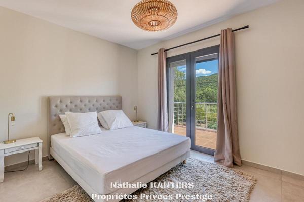 VILLA - HYERES