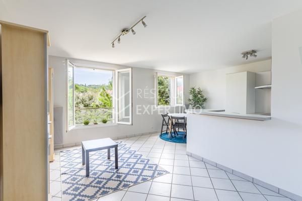 Margency (95580) Margency. 2 pièces meublé de 47 M2 avec Box.