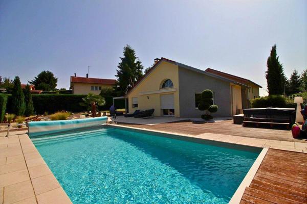 Unieux 42240 EXCLUSIVITE villa 170m² 5 chambres sur 1300m² de terrain avec piscine