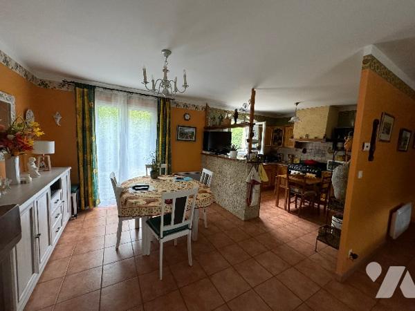 Jolie maison avec une belle vue en exposition sud.