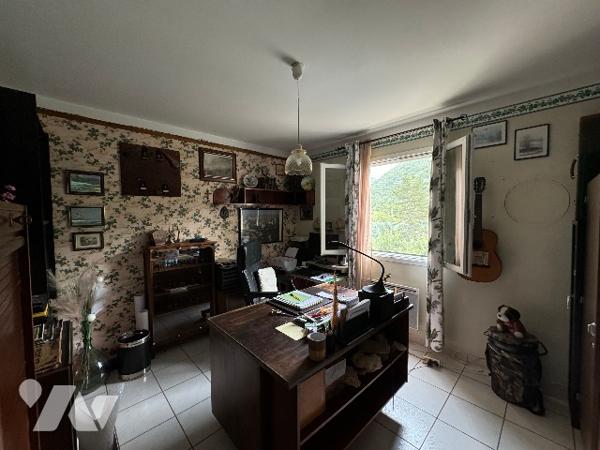 Jolie maison avec une belle vue en exposition sud.