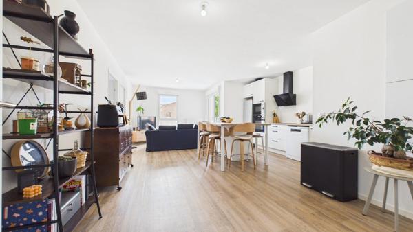 Appartement proche tous commerces 86 m² - 4 ch