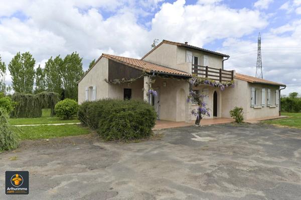 Location Maison 6 pièces 156 m2 à Fressines