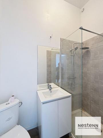 Exclusivement dans votre agence NESTENN Calais : Maison ATYPIQUE entierement renovee - Emplacement ideal