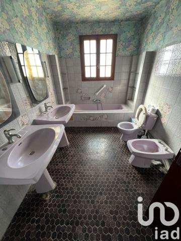 Maison à vendre 6 pièces 163 m² Sanary-sur-Mer