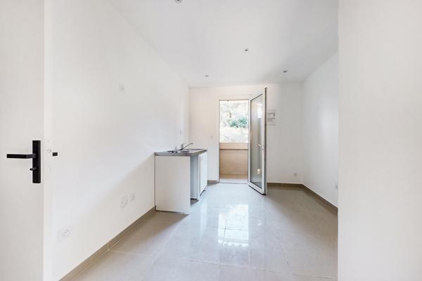 🔥 EXCLUSIVITÉ – T2  + parking – Roquefort-la-Bédoule