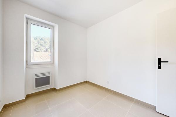 🔥 EXCLUSIVITÉ – T2  + parking – Roquefort-la-Bédoule