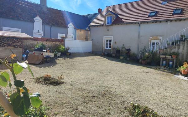 Maison à vendre    7 pièces •  Ourouer-les-Bourdelins