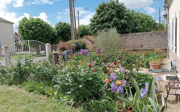 Maison à vendre    7 pièces •  Ourouer-les-Bourdelins