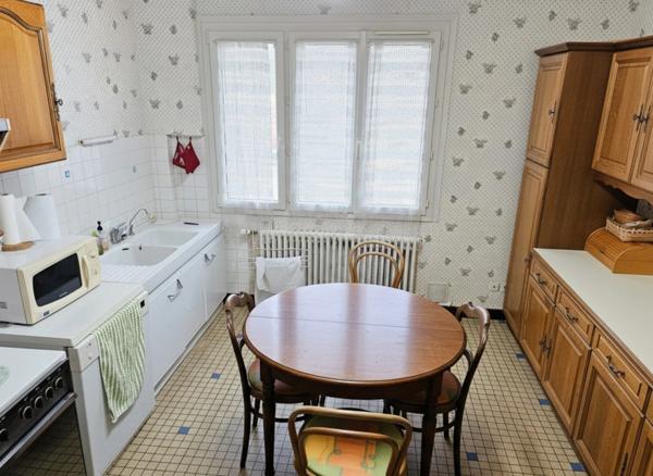 Maison familiale T8 à fort potentiel – Maison avec 2 logements – Aux portes de Dijon