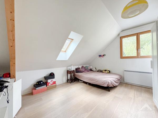 Crozet (01170) Maison 6 Pièces 230 m2