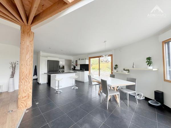 Crozet (01170) Maison 6 Pièces 230 m2