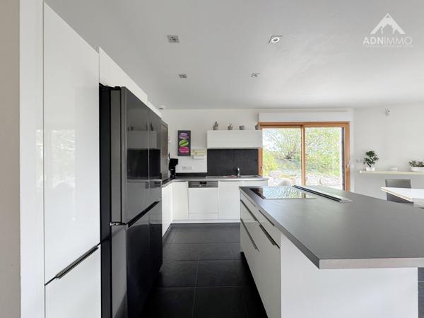 Crozet (01170) Maison 6 Pièces 230 m2