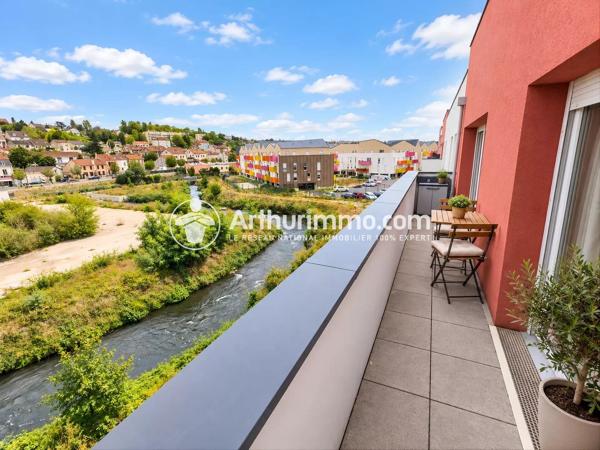 Vente                                                      Appartement
                        
                     4 pièces                      84 m2                     à Corbeil-Essonnes