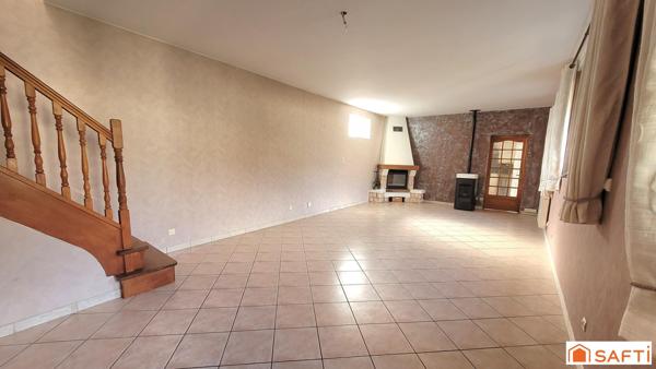 MAISON T6 de 143m² en CENTRE VILLE avec commodités de plain-pied, grande terrasse et accès véhicule