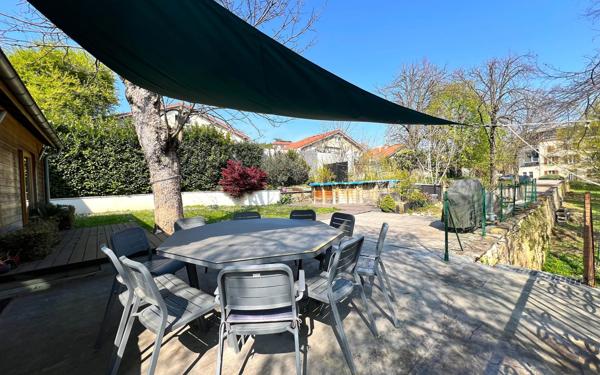 Maison à vendre    6 pièces • 230 m2 Lyon 9