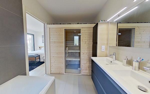 Maison à vendre    6 pièces • 230 m2 Lyon 9