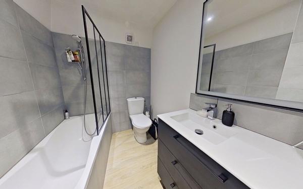 Maison à vendre    6 pièces • 230 m2 Lyon 9