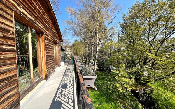 Maison à vendre    6 pièces • 230 m2 Lyon 9