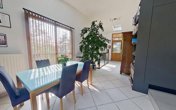 Maison à vendre    6 pièces • 230 m2 Lyon 9