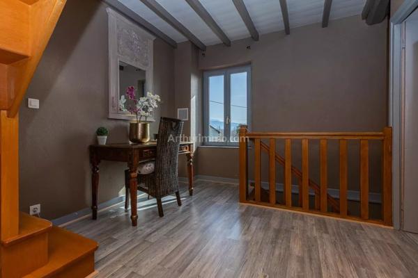 Vente Maison 10 pièces 219 m2 à Les Avenières