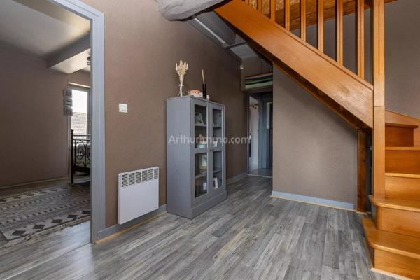 Vente Maison 10 pièces 219 m2 à Les Avenières