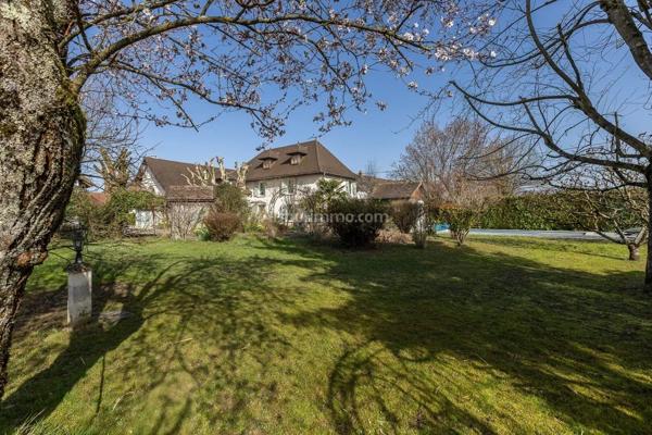 Vente Maison 10 pièces 219 m2 à Les Avenières