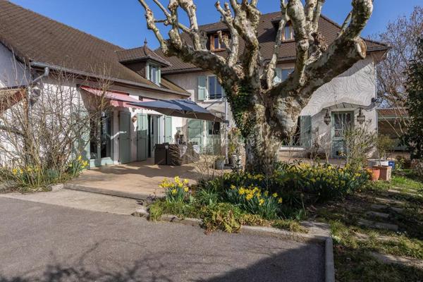 Vente Maison 10 pièces 219 m2 à Les Avenières